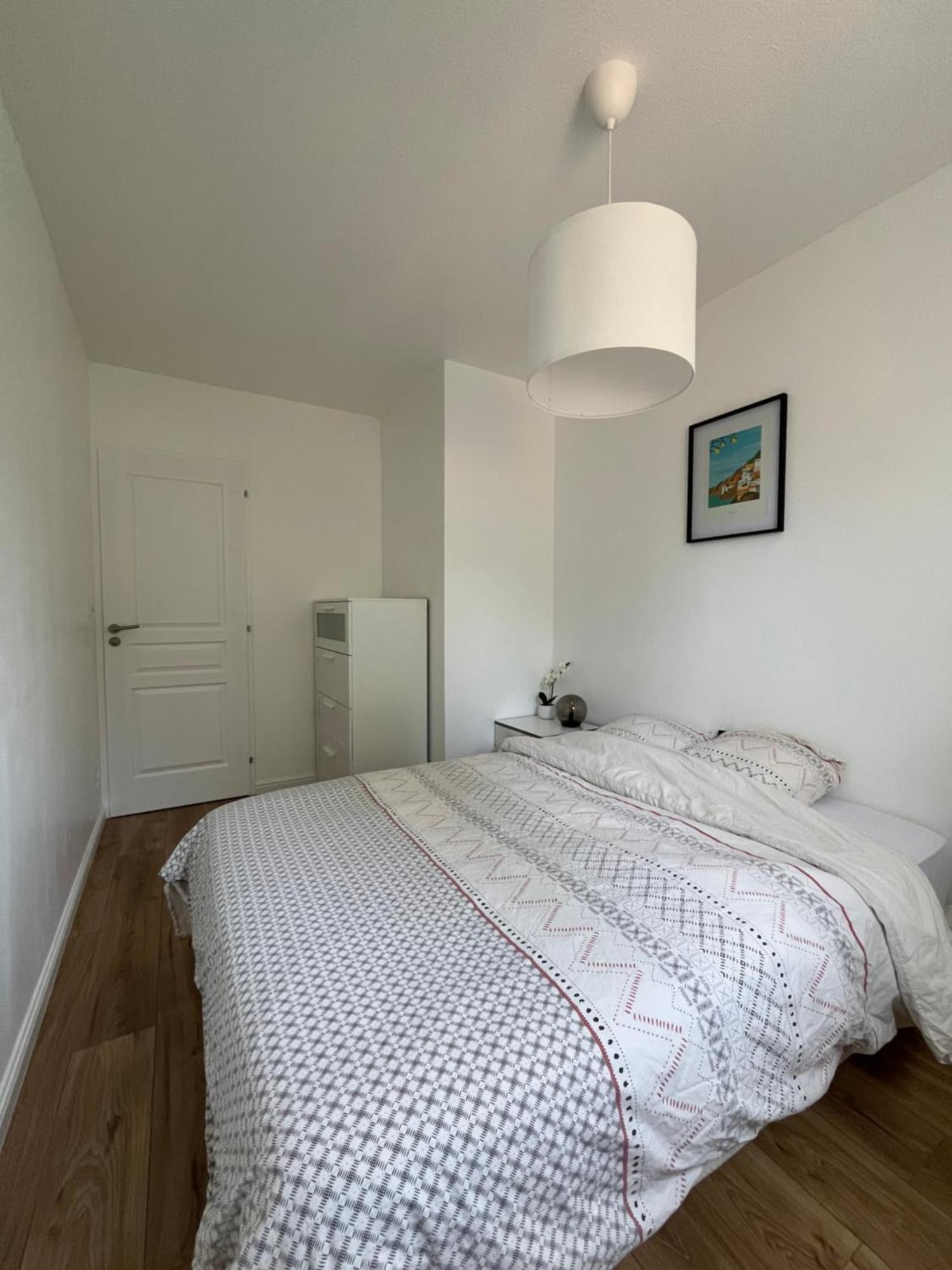 Appartement Cosy Et Confortable Saint-Genis-Laval Exterior photo